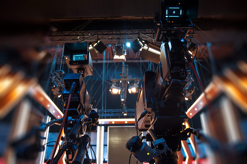 1628925512486305.jpg 艾木传媒增强视频拍摄观赏效果的技巧以及注意事项